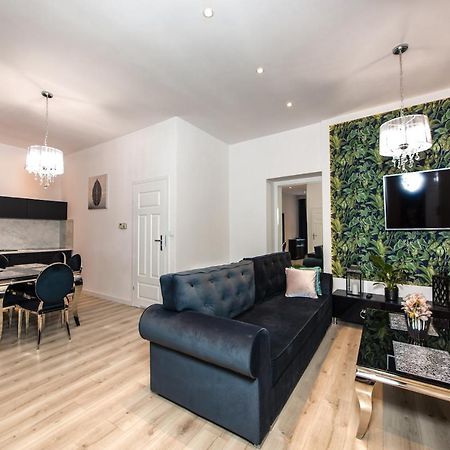 Moonlight Apartament زيلونا غورا المظهر الخارجي الصورة