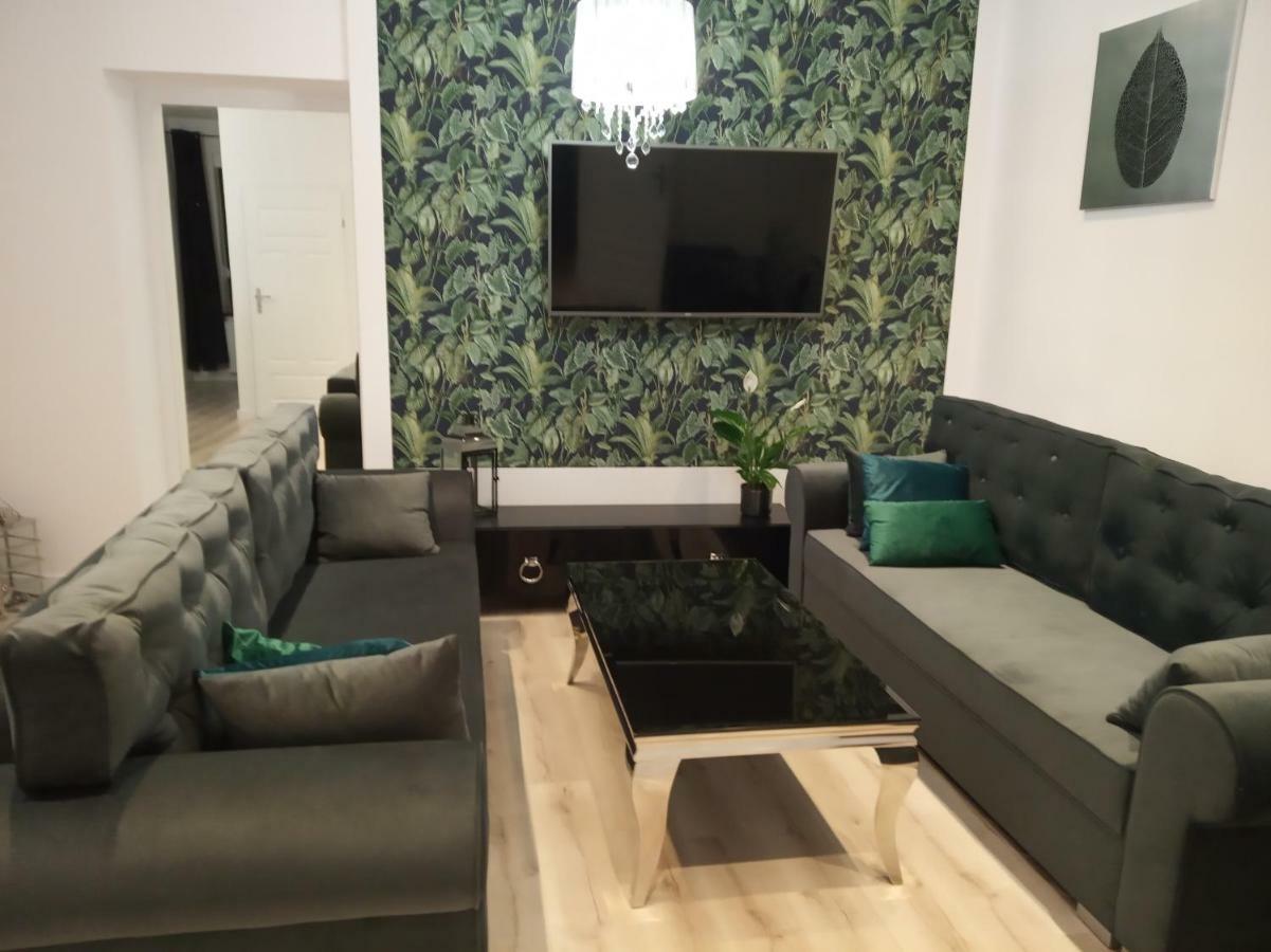 Moonlight Apartament زيلونا غورا المظهر الخارجي الصورة