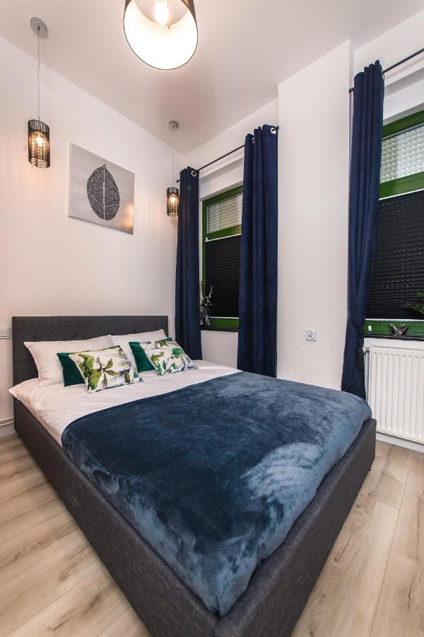 Moonlight Apartament زيلونا غورا المظهر الخارجي الصورة