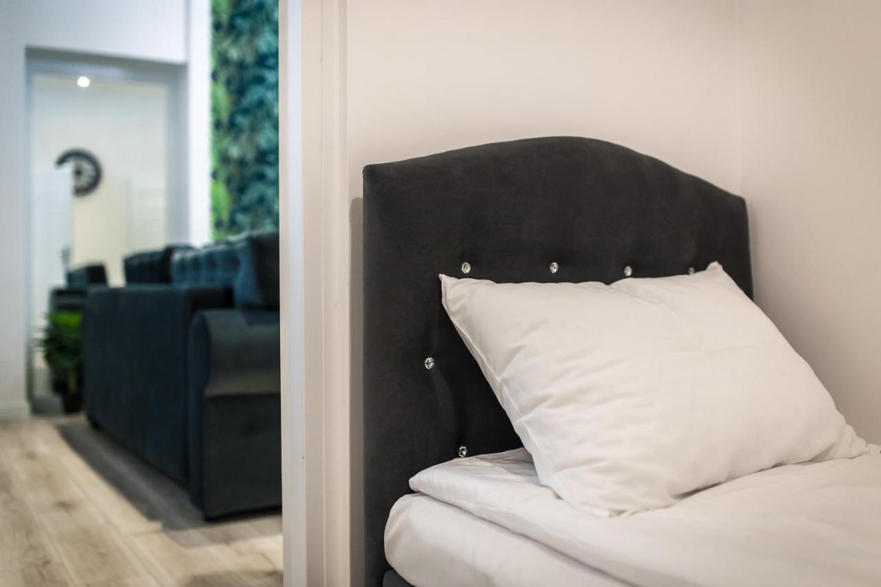 Moonlight Apartament زيلونا غورا المظهر الخارجي الصورة