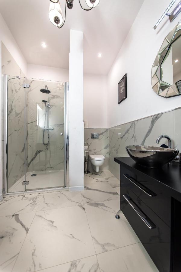 Moonlight Apartament زيلونا غورا المظهر الخارجي الصورة