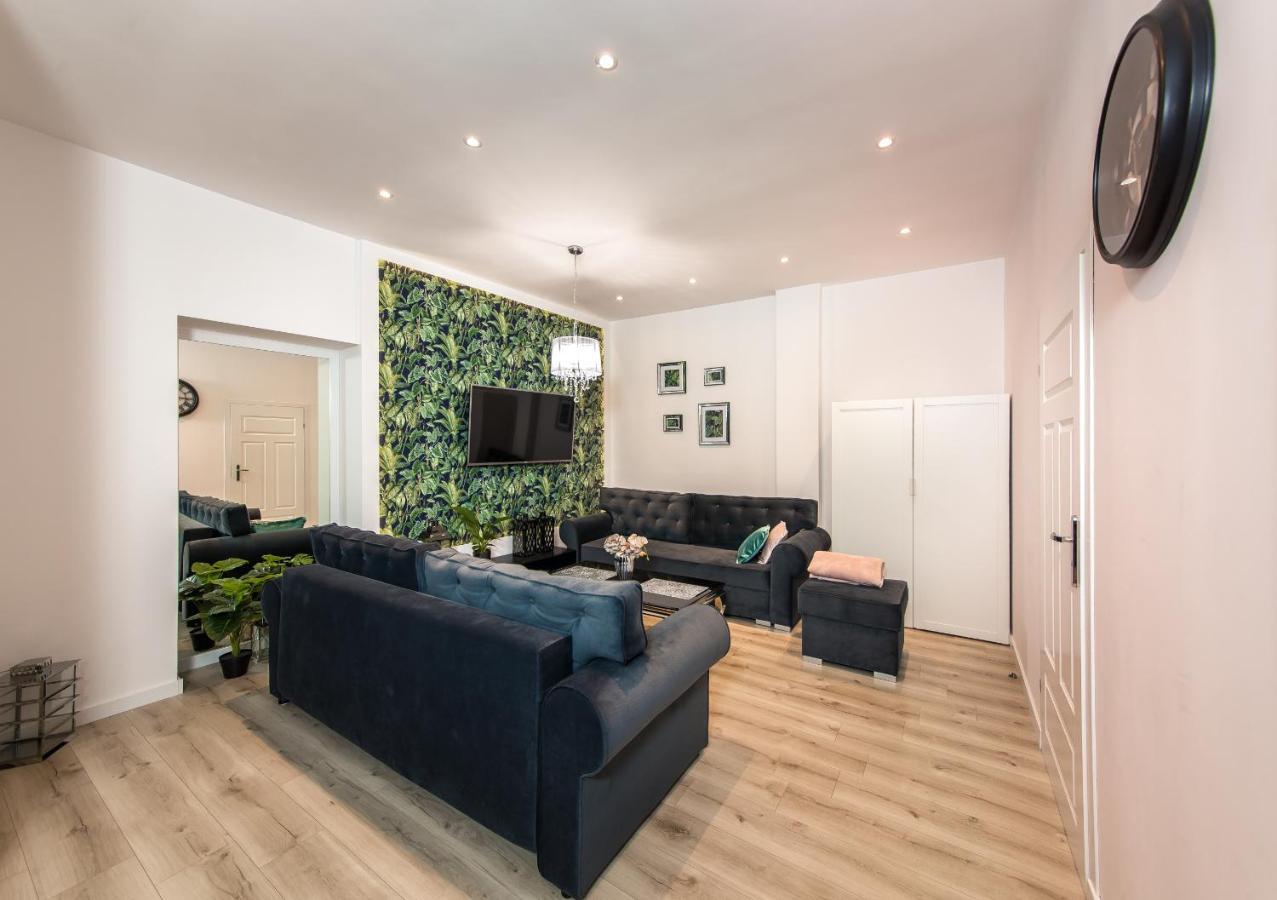 Moonlight Apartament زيلونا غورا المظهر الخارجي الصورة
